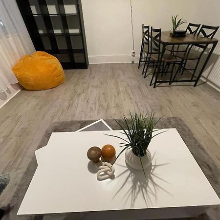 Spacious 2 Bedroom On Tower Bridge Londyn Zewnętrze zdjęcie