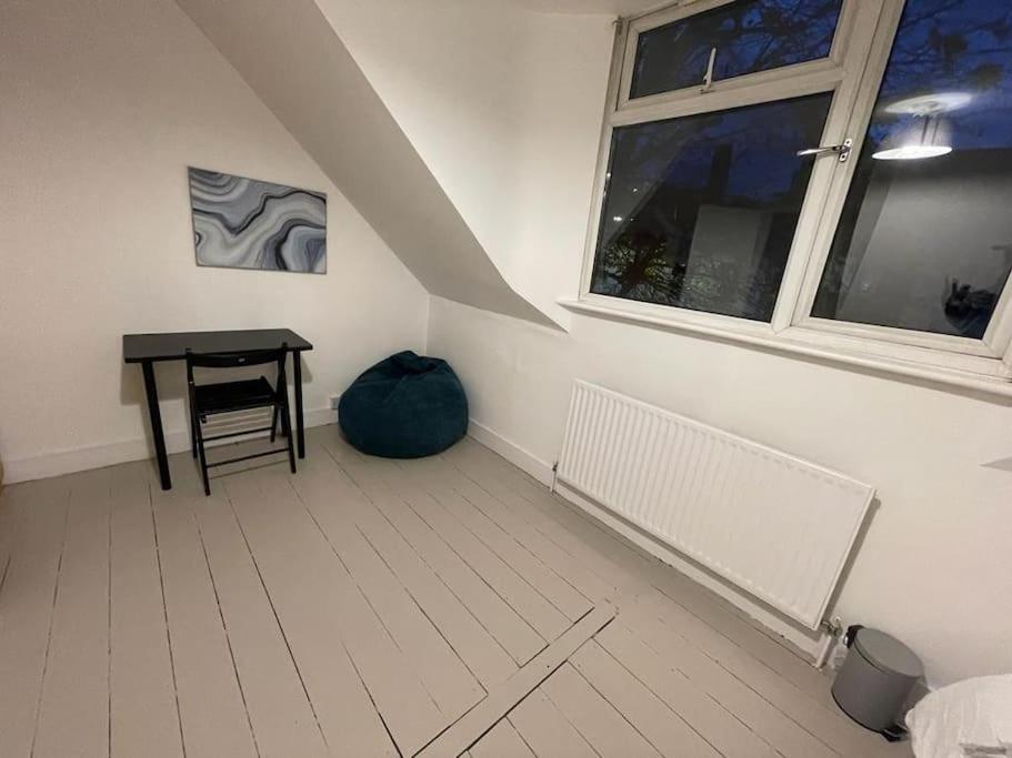 Spacious 2 Bedroom On Tower Bridge Londyn Zewnętrze zdjęcie
